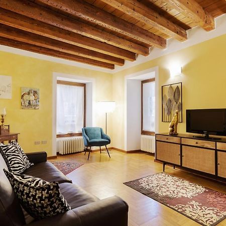 Città Antica Charming Flat Vérone Extérieur photo