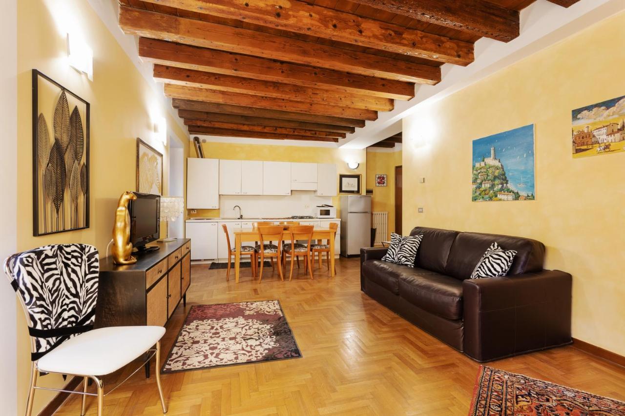 Città Antica Charming Flat Vérone Extérieur photo
