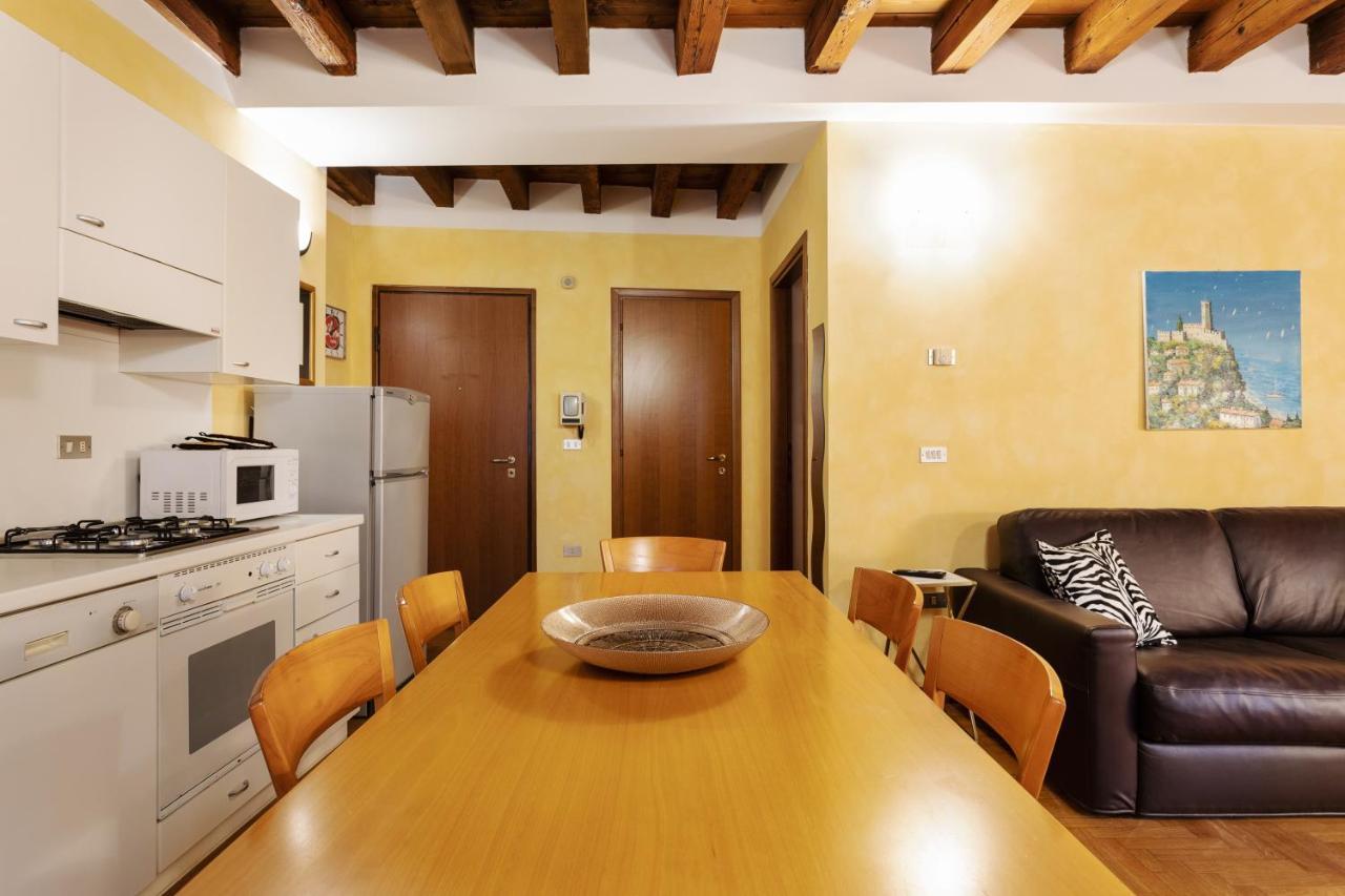 Città Antica Charming Flat Vérone Extérieur photo